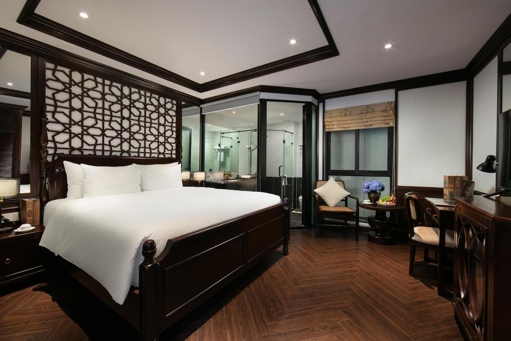 May De Ville Crown Hotel Ханой Екстер'єр фото Deluxe Suite