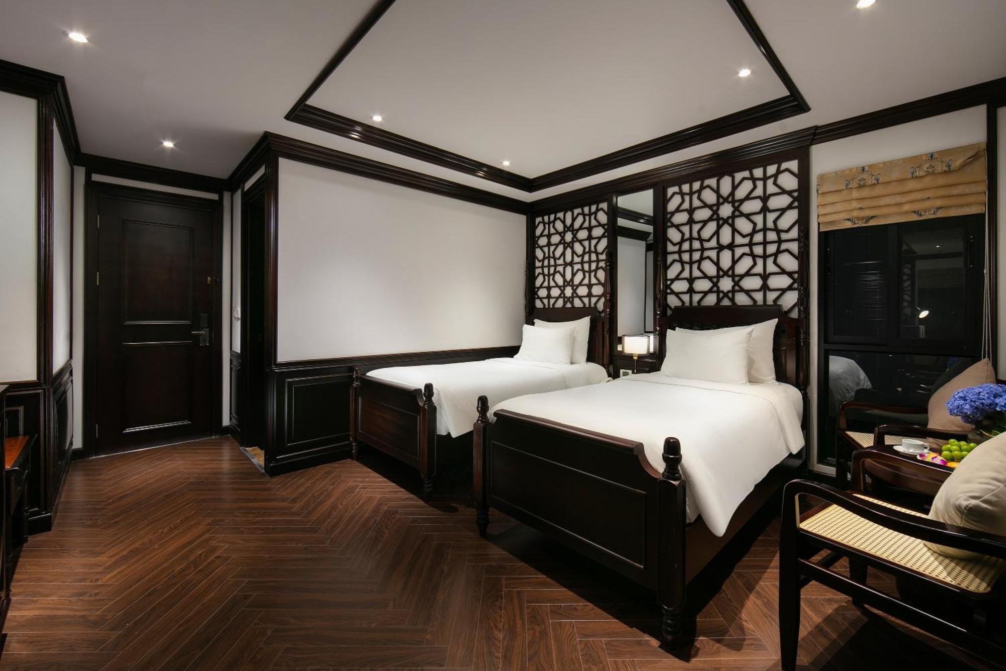 May De Ville Crown Hotel Ханой Екстер'єр фото Deluxe twin room
