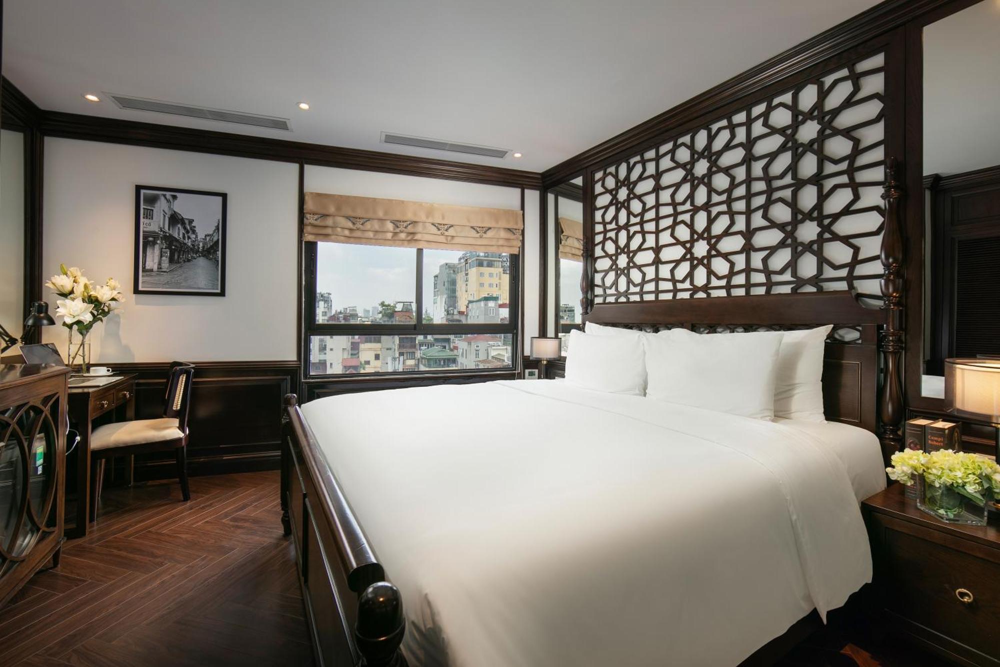 May De Ville Crown Hotel Ханой Екстер'єр фото Deluxe Suite