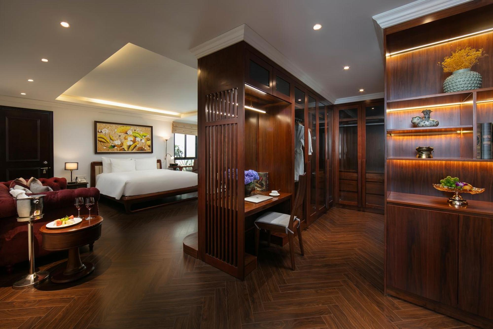 May De Ville Crown Hotel Ханой Екстер'єр фото Deluxe Suite