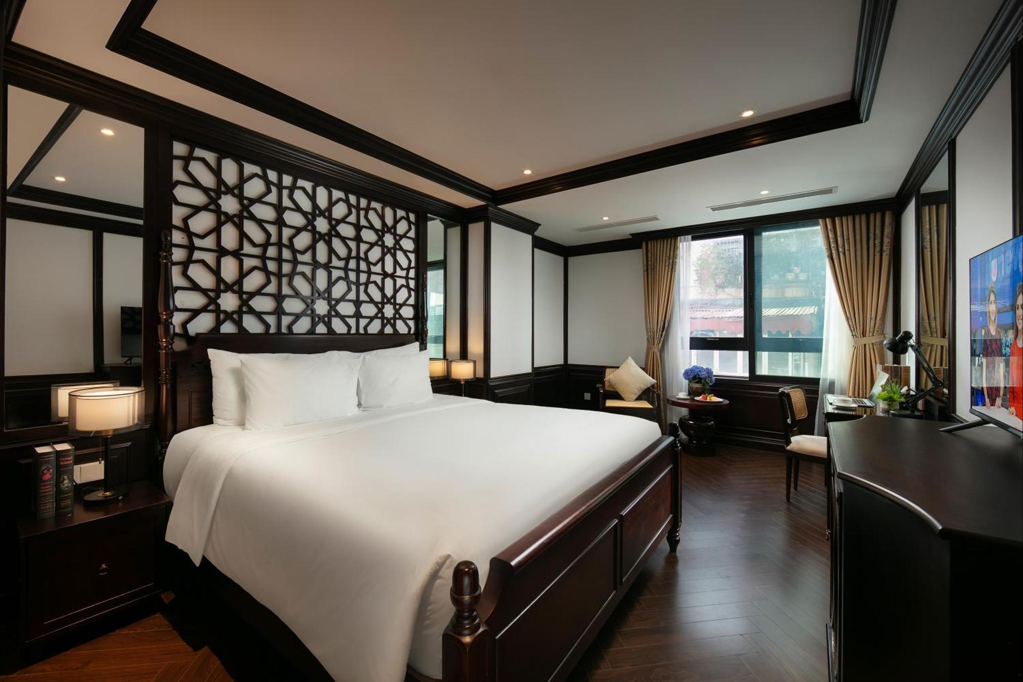 May De Ville Crown Hotel Ханой Екстер'єр фото Deluxe Room